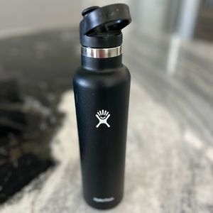Like New Black Hydro Flask Waterbottle lid